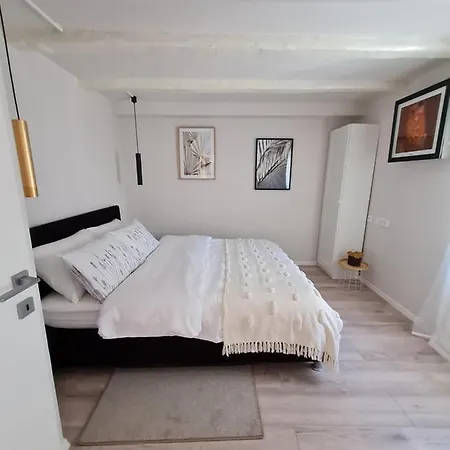 House Inga- Sea Side With Patio And Ateliere Casa vacanze